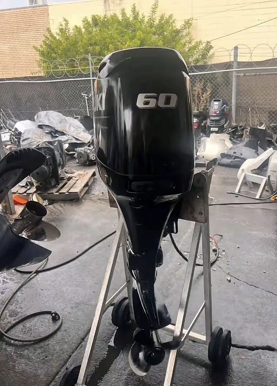Suzuki 60 HP 4 Stroke Outboard Motor Engine