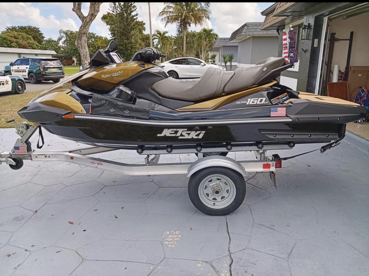 Kawasaki Jet Ski Ultra 310LX